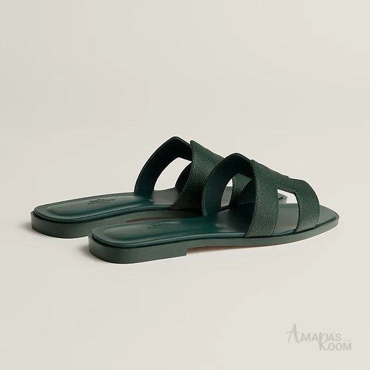 Hermès Oran Calfskin Slides – Emerald Green
