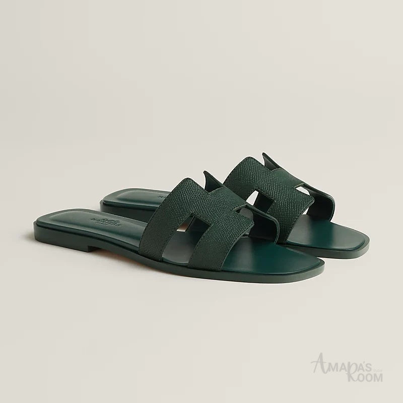 Hermès Oran Calfskin Slides – Emerald Green