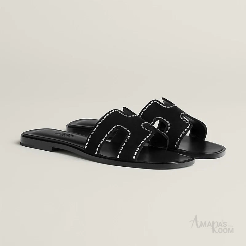 Hermès Oran Studded Slides – Black