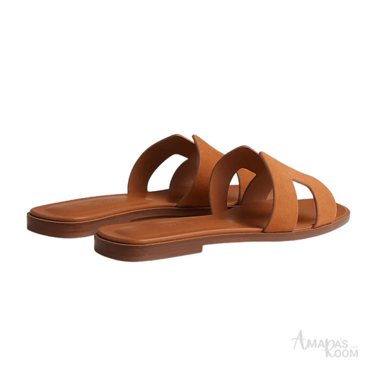 Hermès Oran Leather Slides – Classic Brown
